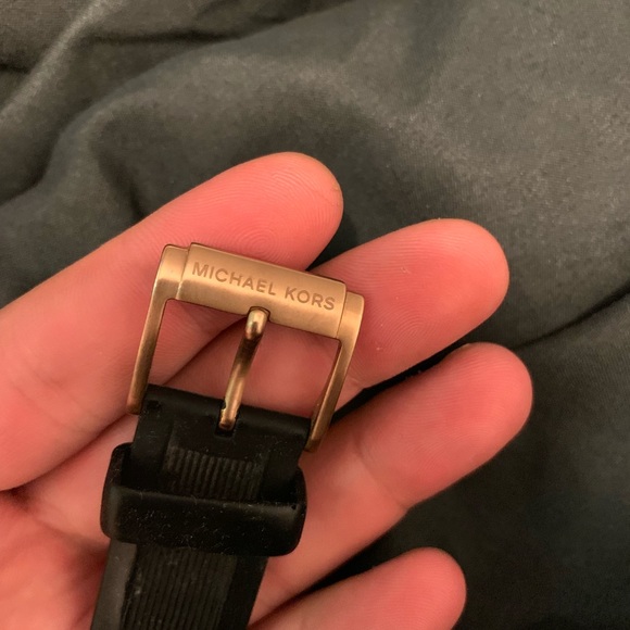 Michael Kors Watch - Picture 7 of 8